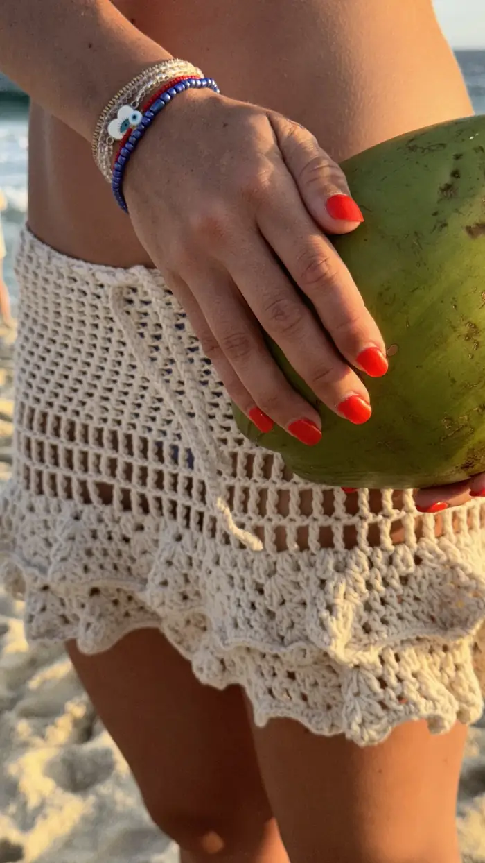Tejido artesanal al crochet para la playa